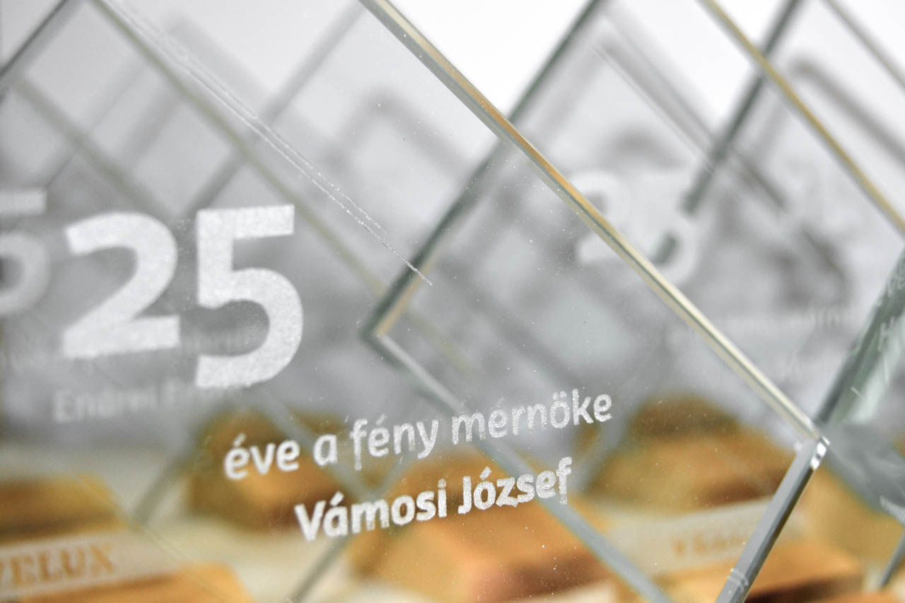 EGYÉB AJÁNDÉKTÁRGYAK