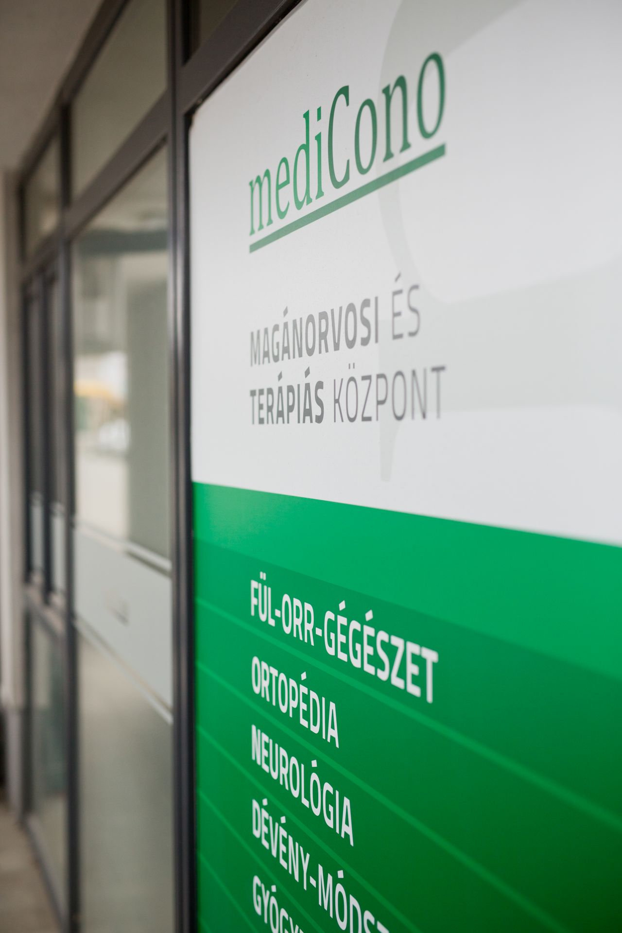 KIRAKATDEKORÁCIÓ